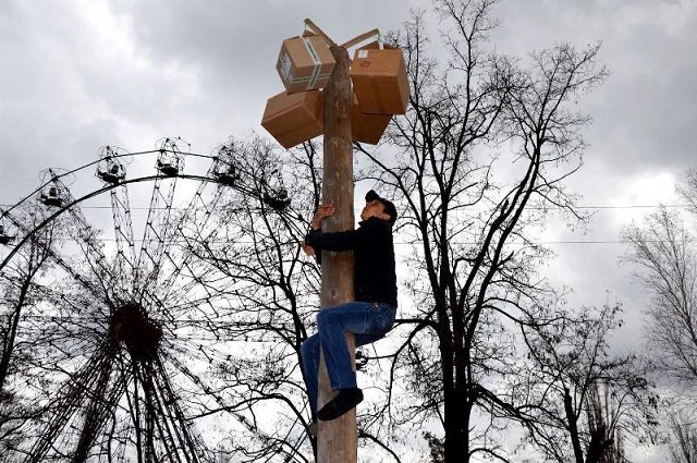 Шагала по стране широкая Масленица